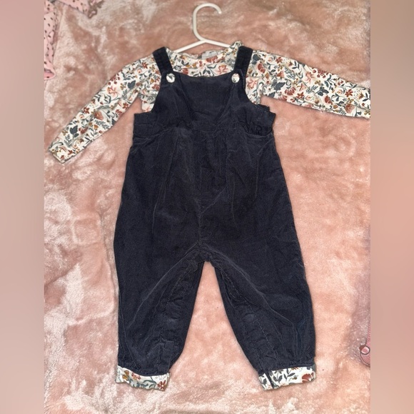 Baby girl clothes bundle - Picture 2 of 4